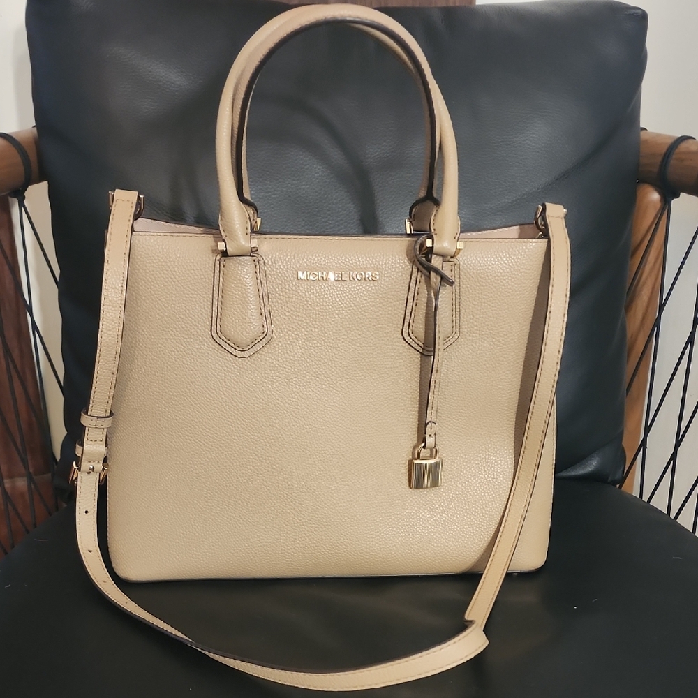 Michael Kors Adele Large Leather  Crossbody Satchel Handbag